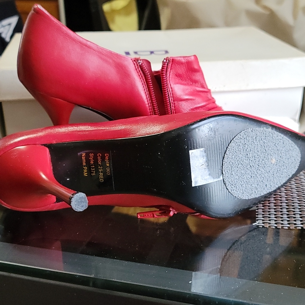 Bakers 7 red